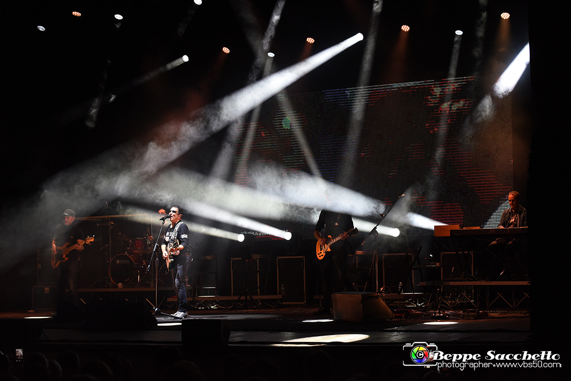 VBS_4194 - Concerto Edoardo Bennato - Peter Pan Rock 'n' Roll Tour.jpg